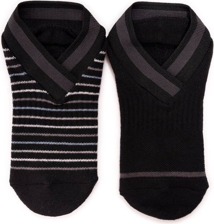 MUK LUKS Women’s Studio Crossover Cotton Ankle Socks, 2-Pack, Shoe Size 6-10