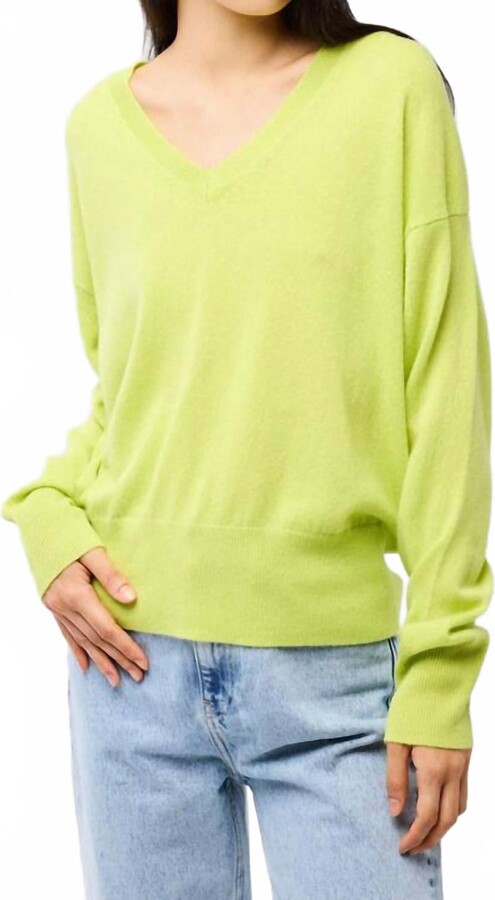 Majestic International Cashmere Long Sleeve V-Neck Sweater In Chartreuse