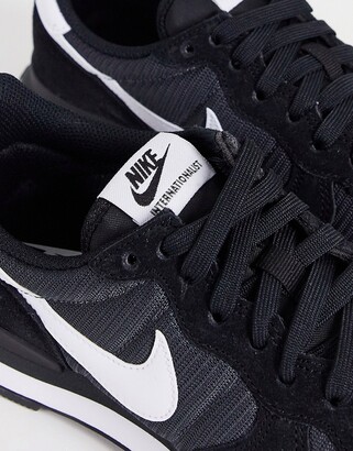 Nike Internationalist trainers in black and smoke grey - ShopStyle