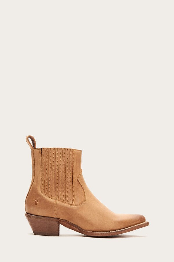 frye sacha stud chelsea