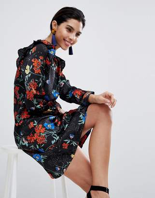 Liquorish Relaxed Floral Dress With Frill Detail