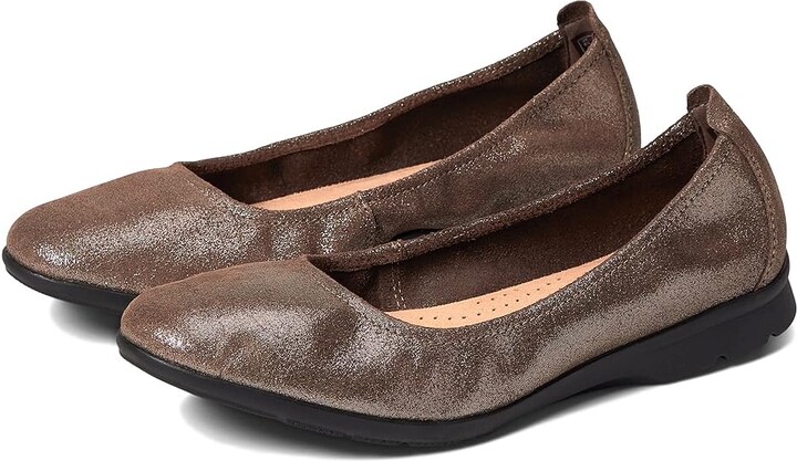 Clarks Jenette Ease (Pewter Metallic Suede) Women's Shoes