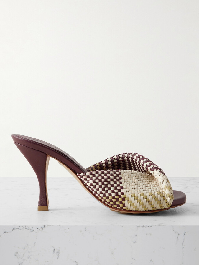 Bottega Veneta Blink Twisted Intrecciato Leather Mules - Burgundy