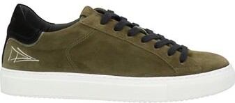 Nevver Man Sneakers