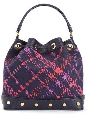 Juicy Couture Outlet - SILVERLAKE PLAID BUCKET BAG