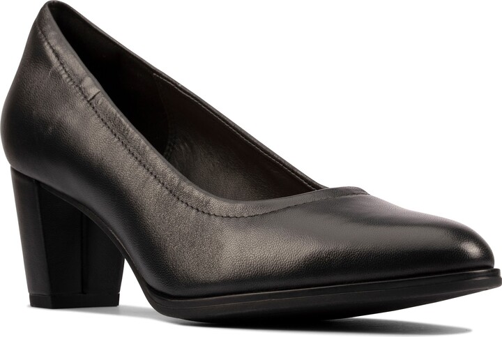 clarks block heel pumps