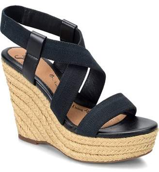 Sofft Womens Perla Open Toe Casual Platform Sandals.