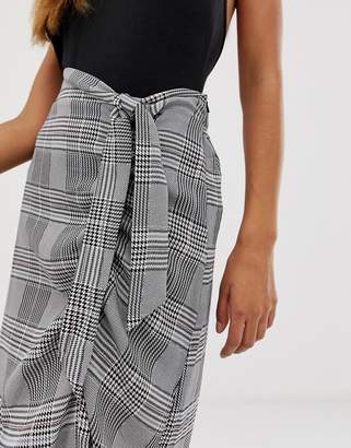 Missguided wrap midi skirt in grey check