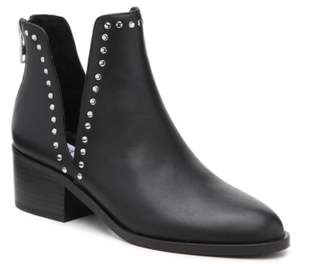 conquest bootie steve madden