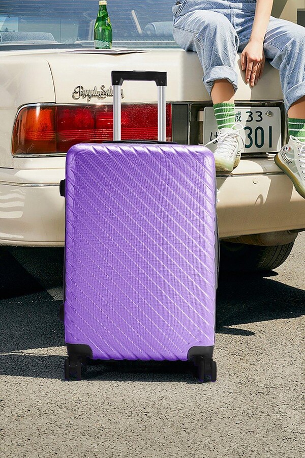 Living and Home Lightweight Hardside Travel Suitcase with Spinner