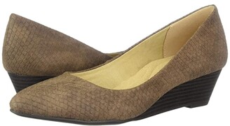 cl by laundry delight wedge sandal