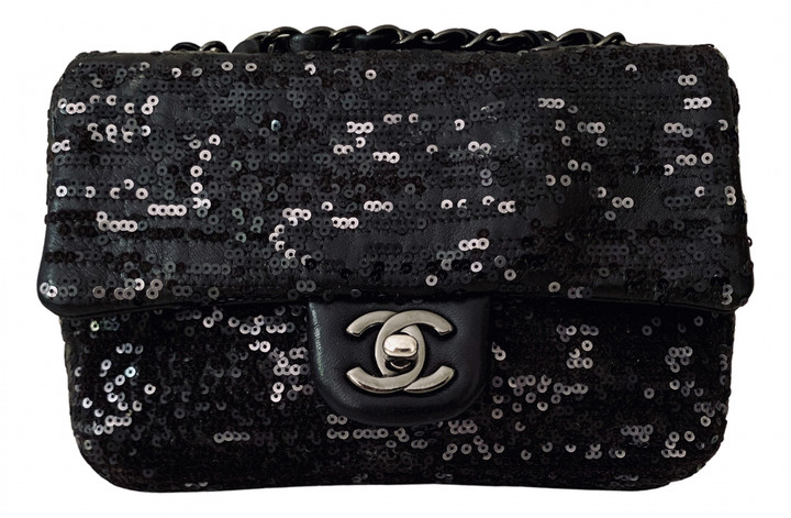 Chanel black Leather Handbags