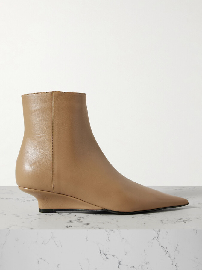 TOTEME - The Sharp Leather Ankle Boots - Brown