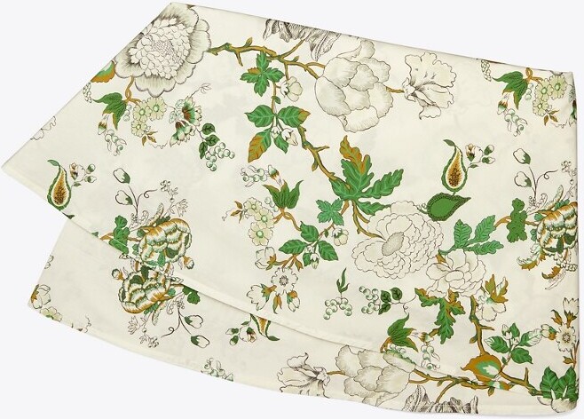 Happy Times Bouquet Round Tablecloth, 132"