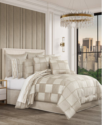 J Queen New York Brando - 4Pc. Comforter Set