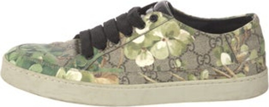 Gucci Low Top Sneakers Green & Neutrals GG Supreme & Blooms Print Round-Toes Lace-Up Closure at Uppers Designer