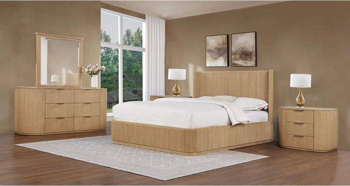 BestMasterFurniture Qetora 5-Piece King Light Oak Wood Organic Modern Bedroom Set with Fluted Panels
