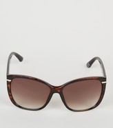 Thumbnail for your product : New Look Tortoiseshell Effect Rectangle Sunglasses