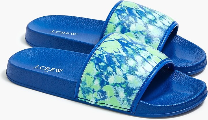 Boys' tie-dye pool slides