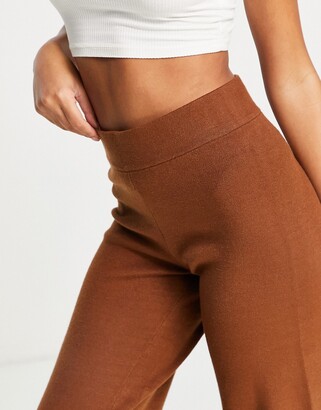 Onzie wide leg yoga pants in brown