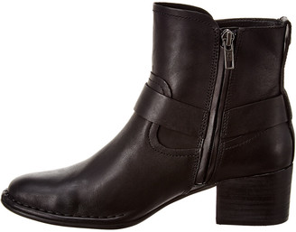 UGG Women's Atwood Leather Boot