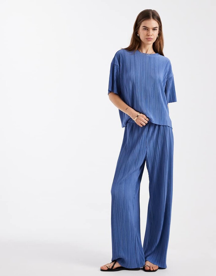 Only plisse wide leg pants in blue - part of a set