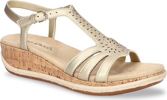 Easy Street Shoes Women's Gold Wedges