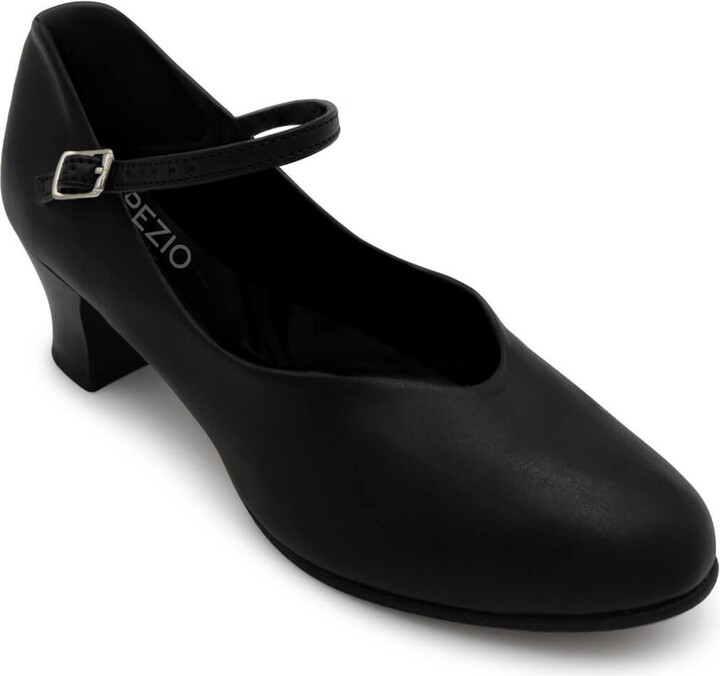 Capezio Jr. Footlight Character Shoe