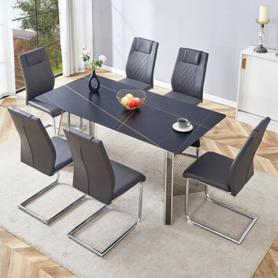Ivy Bronx Table and chair set