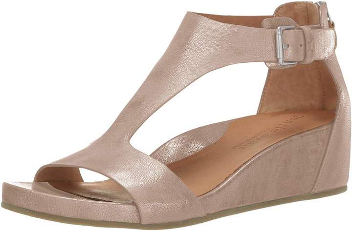 kenneth cole t strap sandals