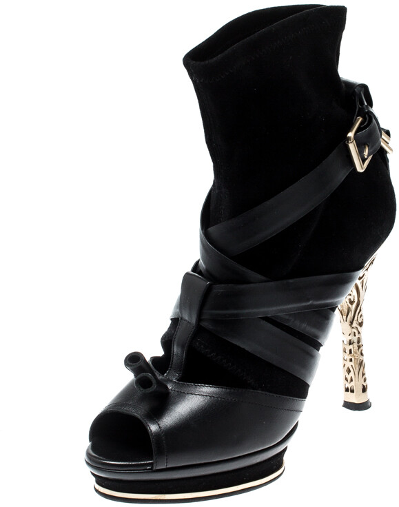 levity sylvia platform boot