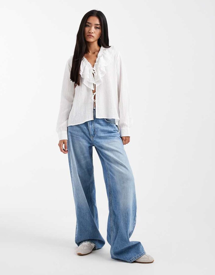 Vero Moda tie front ruffle neck boho blouse in white