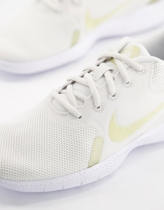 nike run flex experience 10 trainers