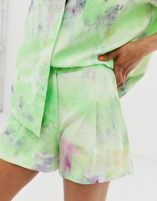 And other stories & tie dye high waisted shorts in green