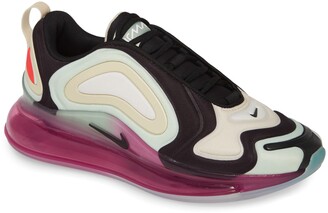 nike chunky sneakers womens