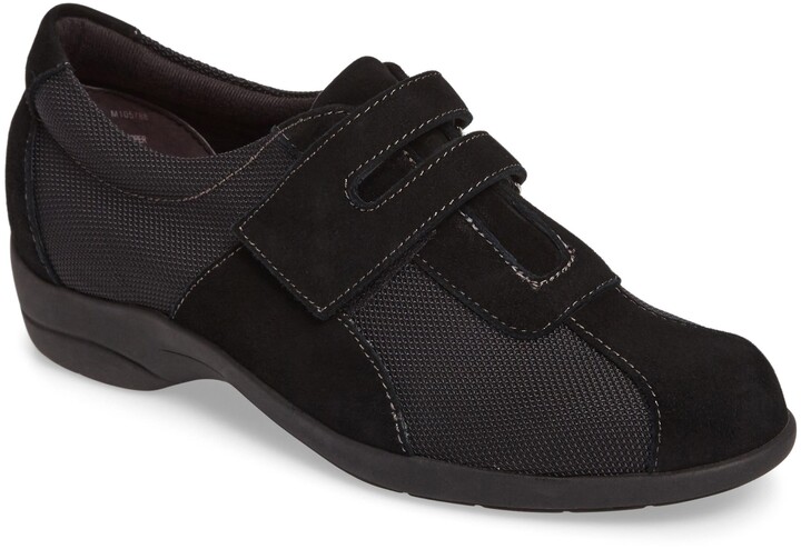 munro joliet sneaker