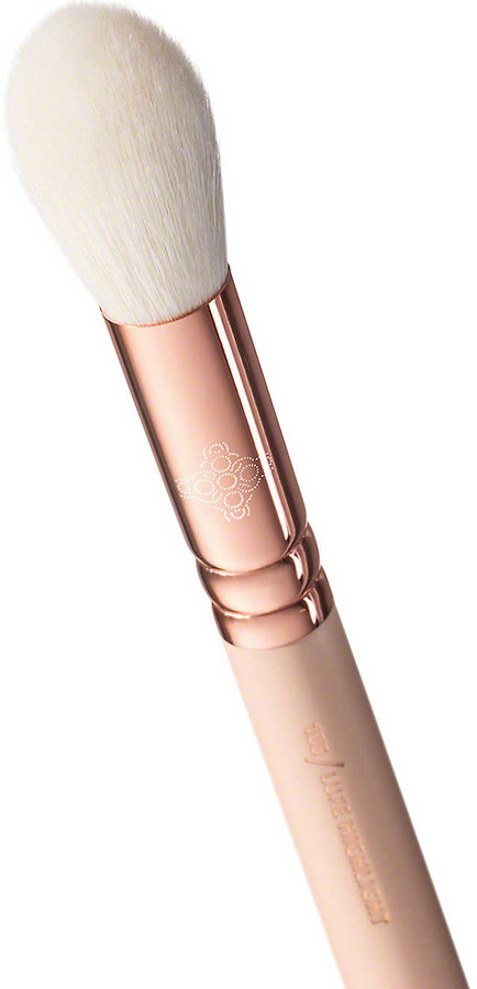 Zoeva Rose Golden 105 luxe highlight brush - ShopStyle