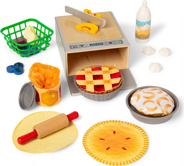 Melissa & Doug "Doughlicious" Cook, Bake & Serve Pretend Play Set
