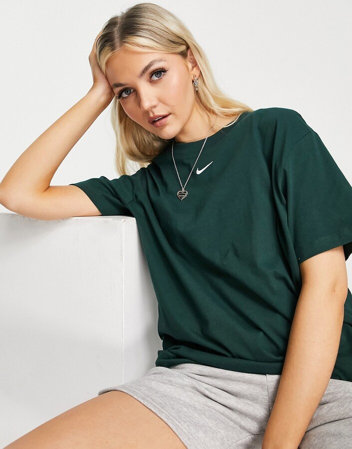 Nike Essential boyfriend t-shirt in green - ShopStyle Girls' Tees
