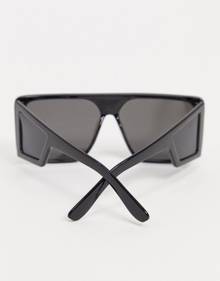 SVNX visor sunglasses in black