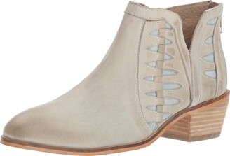 Charles by Charles David Women's Yuma Ankle Boot