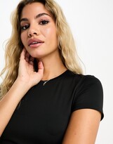 Thumbnail for your product : Stradivarius second skin tee in black (part of a set)