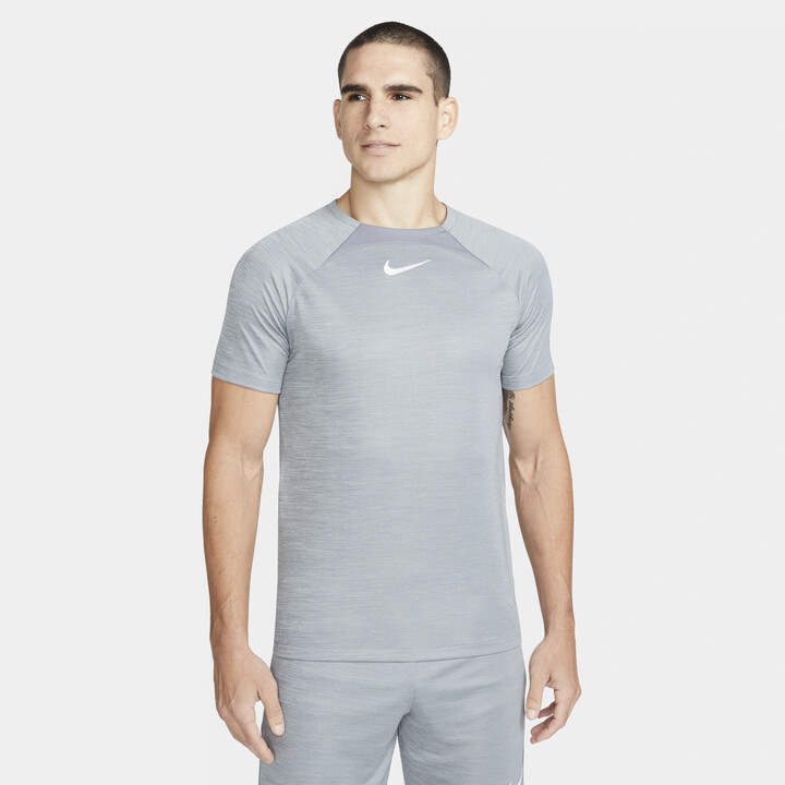 Nike Men's Dri-FIT Primary Short-Sleeve Training T-Shirt, XL, Black