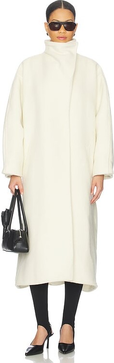 Diana Milkanova Studio Mia Coat
