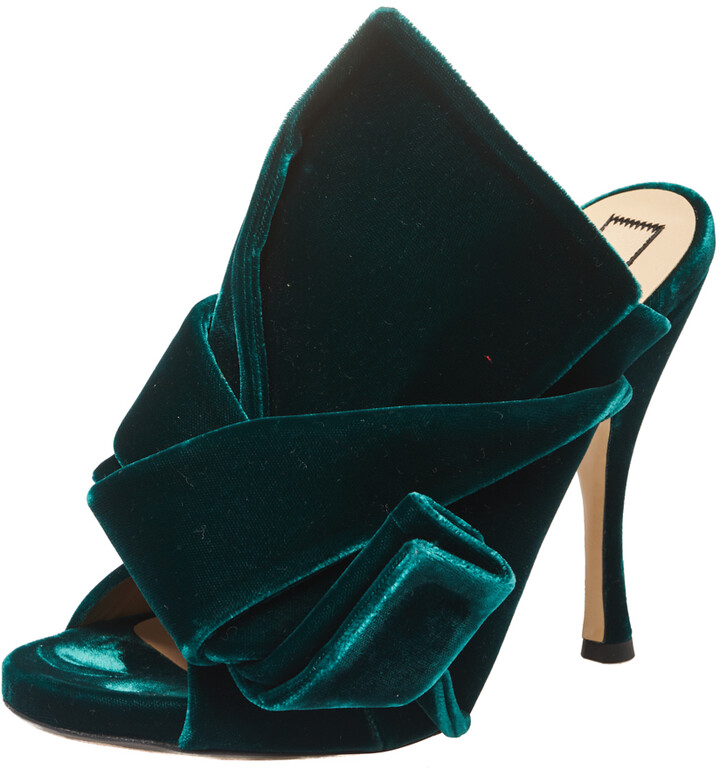 dark green velvet pumps