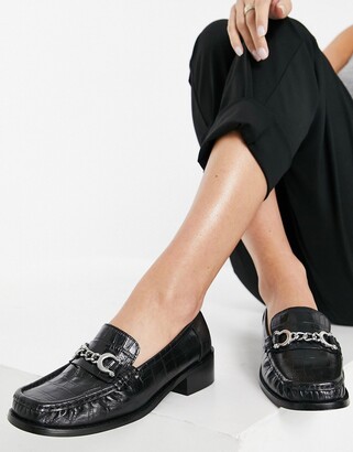 Topshop chain detail loafers in black - ShopStyle Flats