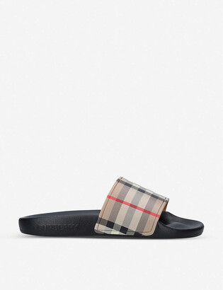 Burberry Furley checked sliders 5-7 years