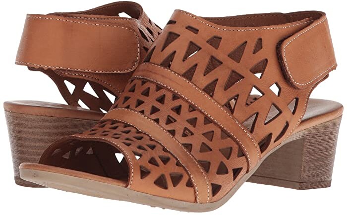 Spring Step Dorotha (Brown) Women's 