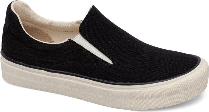 seventtynine Lama Family Classic Womens Canvas Slip-On Shoes Sneaker 