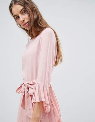 Vero Moda Tall Ruffle Dress With Wrap Hem-Pink